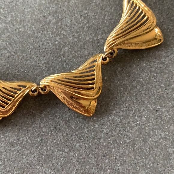 Crocker shell necklace - Picture 2 of 2